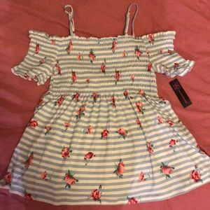 Fashionable flower shirt